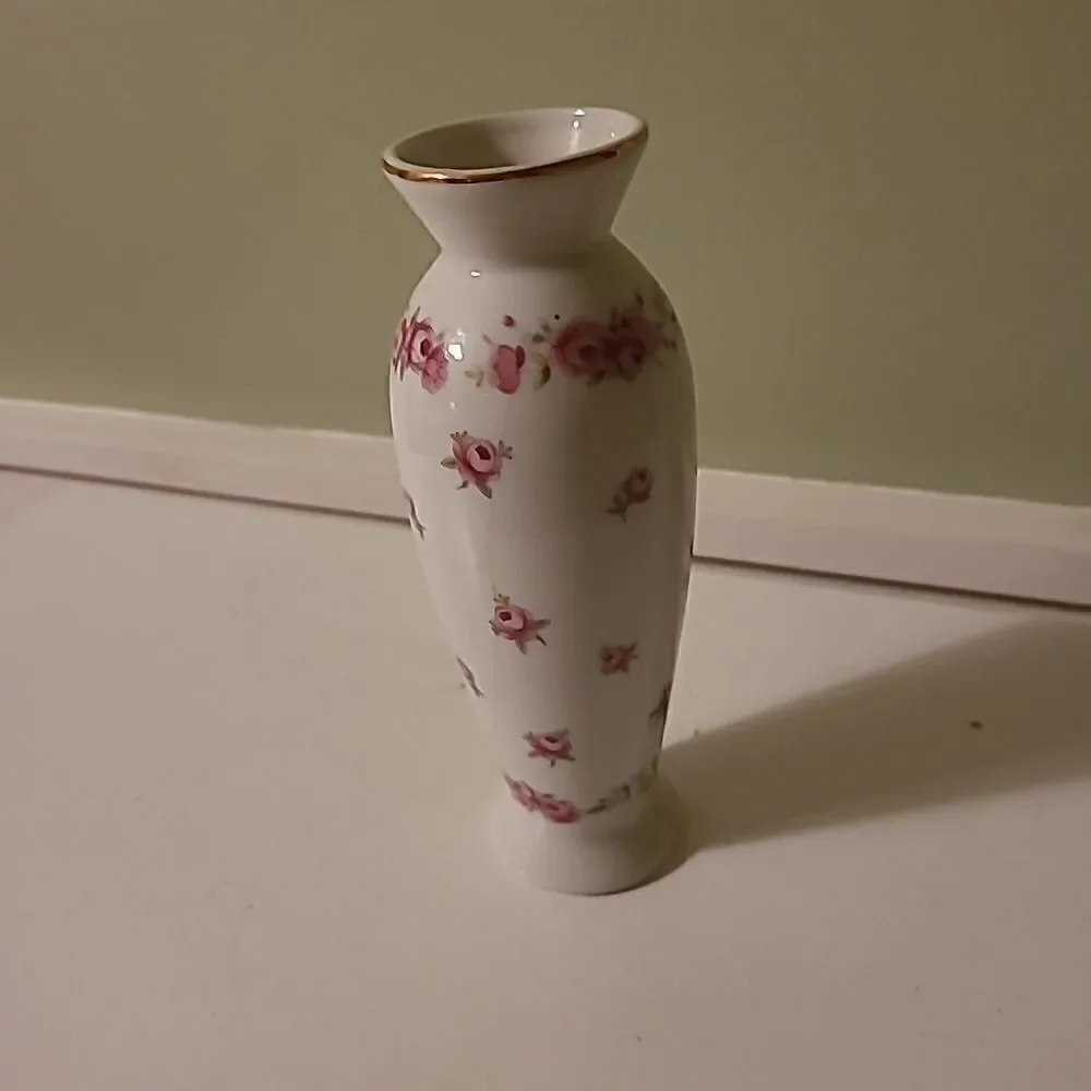 Lefton China Vase